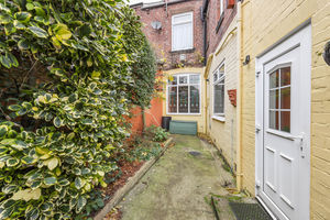 Photo 11- click for photo gallery